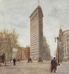 Flatiron building with a view on that time empty Madison Park in 1925. (<a href="http://stereo.nypl.org/view/87335" target="_blank">NYPL</a>)