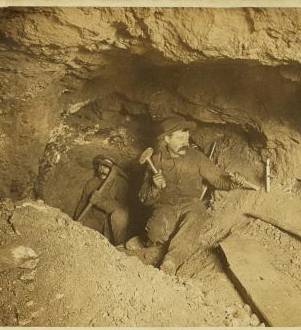 Down in Colorado gold mine: taking out ore, Eagle River Canyon, Colorado, U.S.A. 1870?-1905 c1905