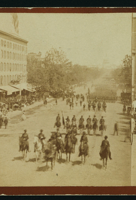 G. The Army of the Potomac.  Looking up Pennsylvania Avenue from the Treasury Buildings.  Maj. Gen. Humphrey and staff on horseback, and 2d Army Corps in ranks beyond.