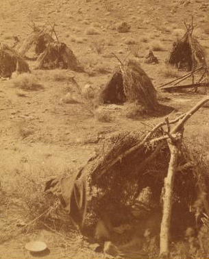 Kai-vav-its, a tribe of Pai Utes living on the Kai-bab Plateau near the Grand CaÒon of the Colorado in Northern Arizona : Indian village. 1871-1874